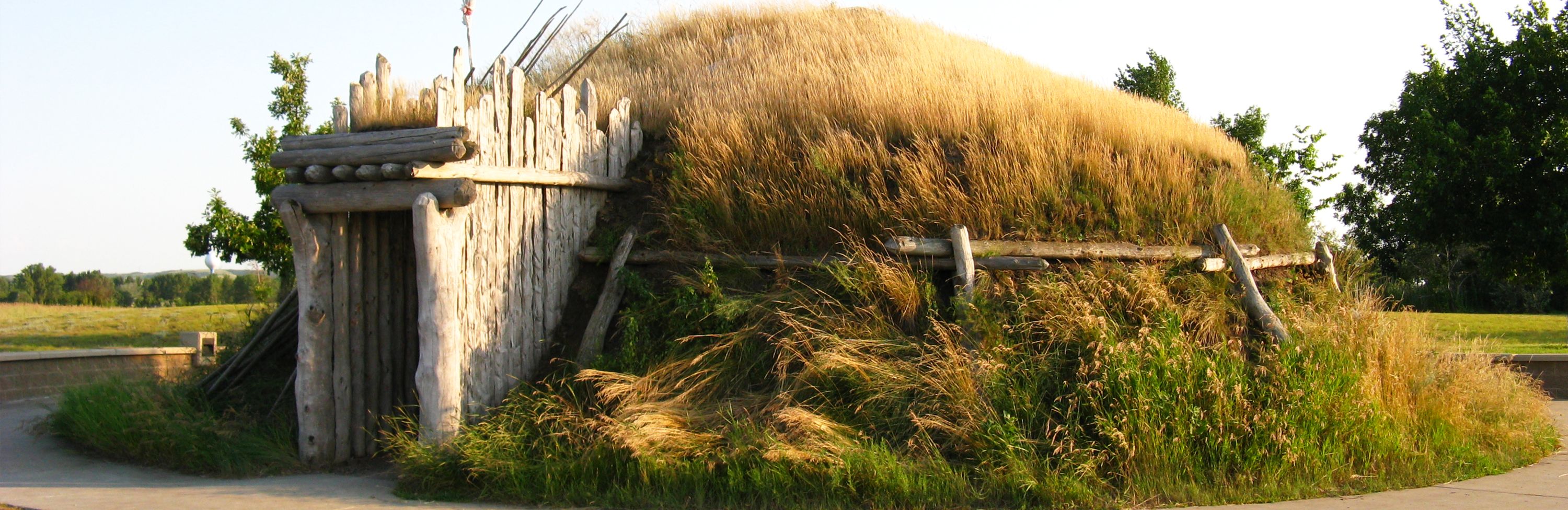 northern plains native american earthen home